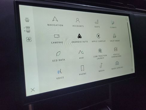 New 2025 Land Rover Range Rover SE image 33