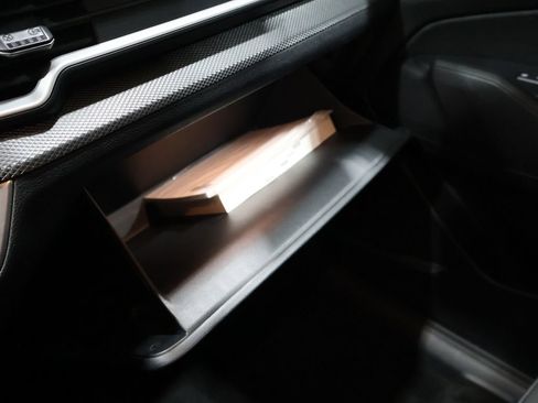 Used 2024 Kia Sportage LX image 34