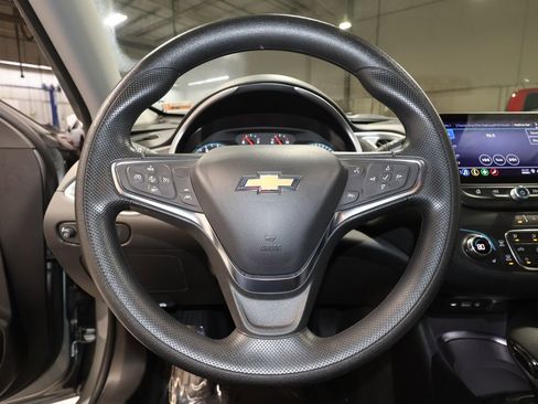 Certified 2025 Chevrolet Malibu LT image 10