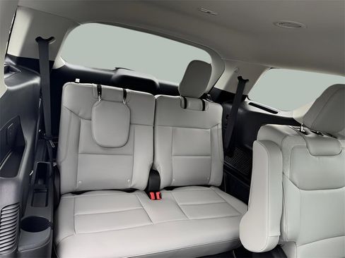 New 2025 Ford Explorer Active w/ Active Comfort Package image 21