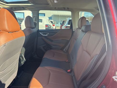 Used 2022 Subaru Forester Touring image 19