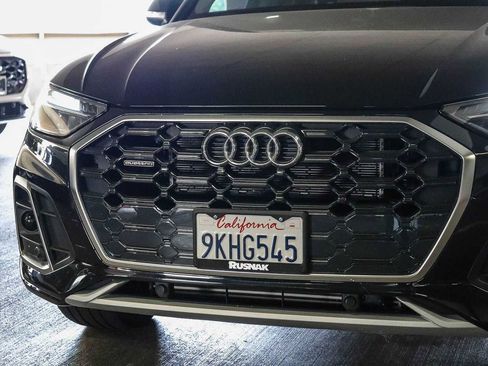 Used 2024 Audi Q5 e Premium AWD/4WD image 8