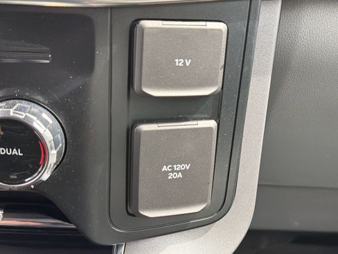 Certified 2025 Ford F150 Lariat w/ Equipment Group 502A High AWD/4WD image 9