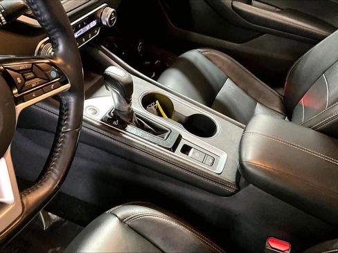 Used 2019 Nissan Altima 2.5 Platinum FWD image 17