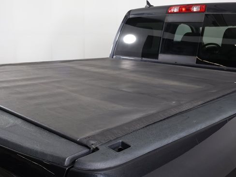 Used 2016 RAM 1500 Outdoorsman image 17