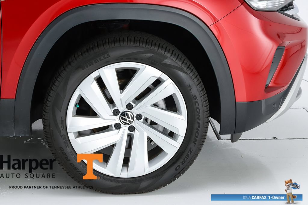 Used 2023 Volkswagen Atlas Cross Sport SE FWD image 14