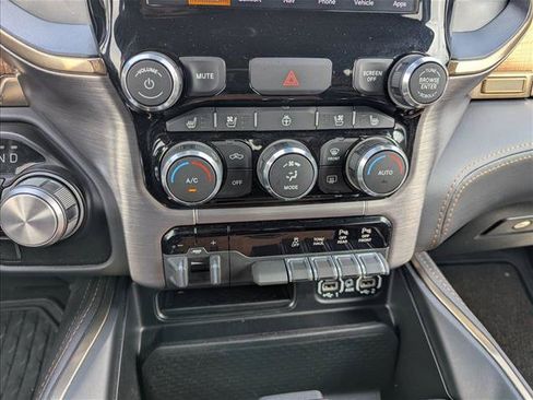 Used 2022 RAM 1500 Limited AWD/4WD image 20