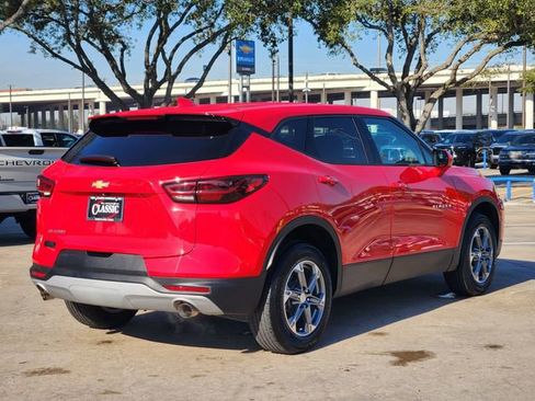 Used 2023 Chevrolet Blazer LT w/ Driver Confidence Package image 7