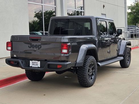 New 2026 Jeep Gladiator Sport AWD/4WD image 3