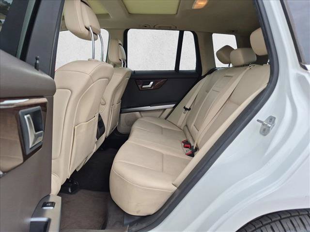 Used 2015 Mercedes-Benz GLK 350 2WD image 18