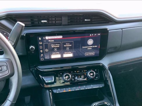 Used 2025 GMC Sierra 2500 AT4 w/ AT4 Premium Plus Package image 6