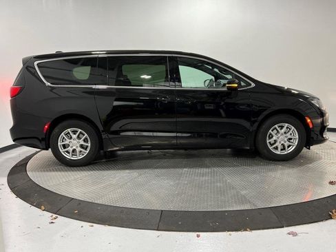 New 2026 Chrysler Voyager LX image 2