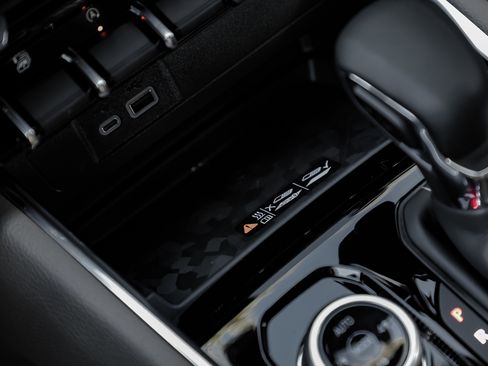 New 2026 GMC Canyon Denali image 31