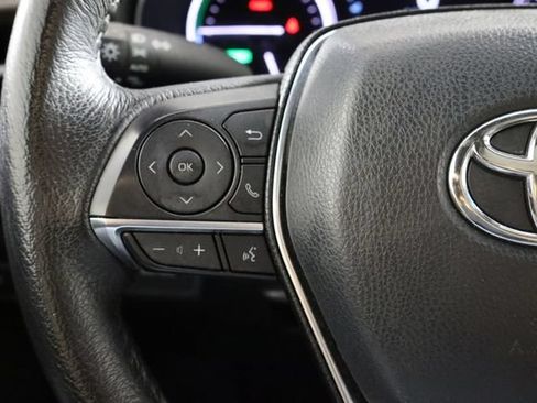 Used 2021 Toyota Avalon XLE w/ Moonroof Package FWD image 8