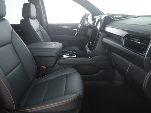 Used 2026 GMC Yukon XL AT4 w/ AT4 Premium Package AWD/4WD image 37