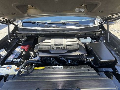 Used 2024 Nissan Titan PRO-4X w/ Pro-4x Convenience Package image 31