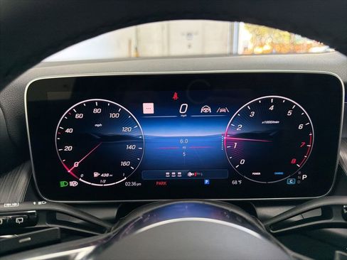 Used 2026 Mercedes-Benz GLC 300 image 32