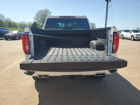 Used 2024 GMC Sierra 1500 AT4 w/ Technology Package AWD/4WD image 33