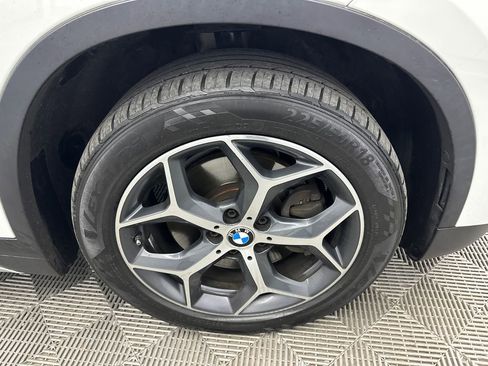 Used 2018 BMW X1 sDrive28i FWD image 13