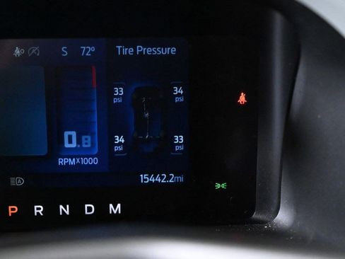 Used 2023 Ford Bronco Badlands image 11