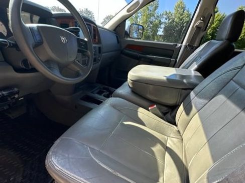 Used 2006 Dodge Ram 2500 Truck SLT AWD/4WD image 13