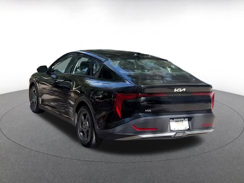 Used 2025 Kia K4 FWD image 11