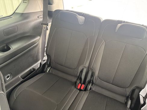 Used 2023 Jeep Grand Cherokee L Laredo AWD/4WD image 28