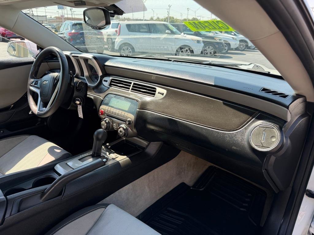 Used 2012 Chevrolet Camaro LS RWD image 12