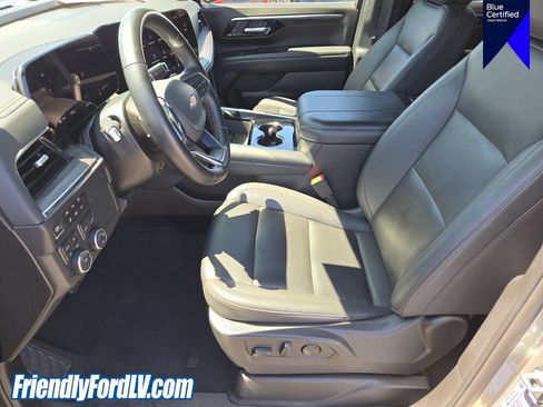 Used 2025 Chevrolet Suburban LT AWD/4WD image 11