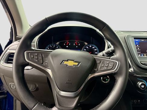 Used 2023 Chevrolet Equinox LT FWD image 11