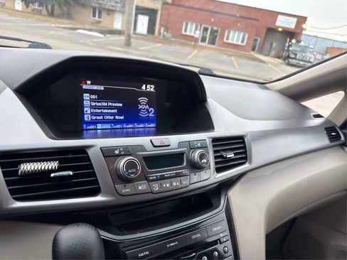 Used 2012 Honda Odyssey EX-L image 16