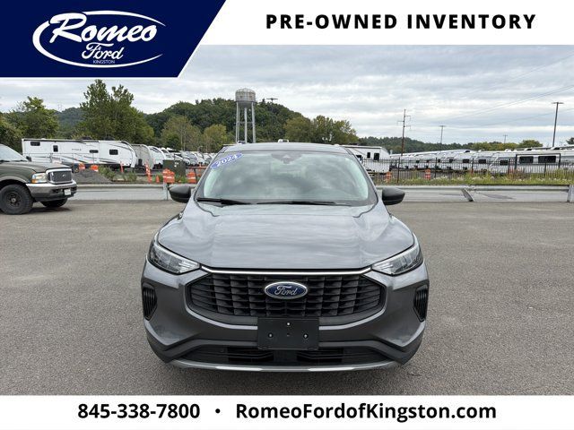 Certified 2024 Ford Escape Active AWD/4WD image 2