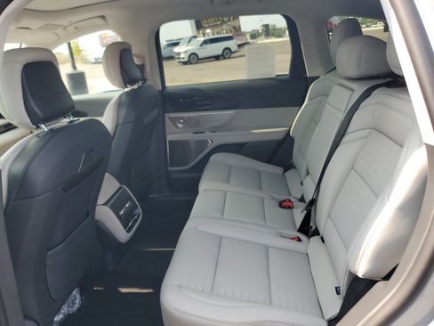 New 2026 Lincoln Nautilus Reserve AWD/4WD image 28