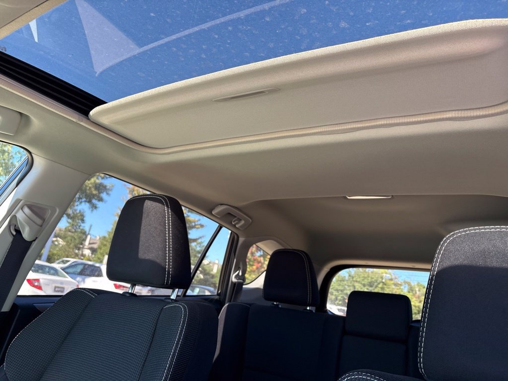 Used 2018 Toyota RAV4 XLE AWD/4WD image 19