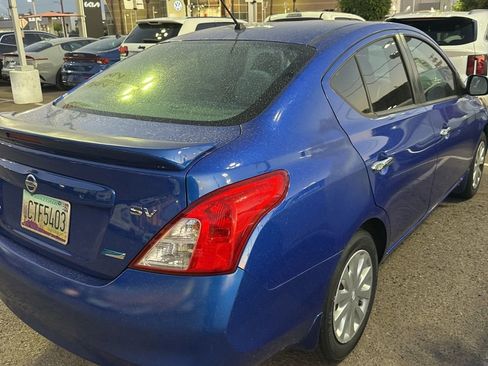 Used 2013 Nissan Versa SV w/ Convenience Pkg image 6