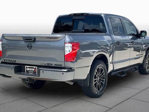 Used 2019 Nissan Titan SV w/ SV Convenience Package AWD/4WD image 13