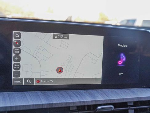 Certified 2024 Kia Telluride EX w/ EX Captain's Chair Package image 17