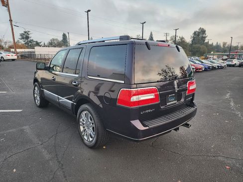 Used 2007 Lincoln Navigator Ultimate image 3