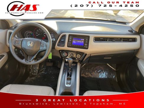 Used 2018 Honda HR-V LX image 12