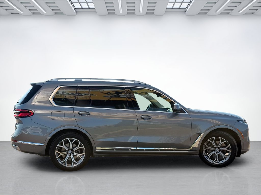 Used 2026 BMW X7 xDrive40i AWD/4WD image 6