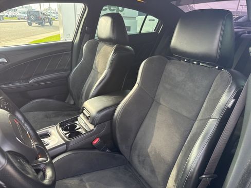 Used 2022 Dodge Charger R/T w/ Plus Group image 18