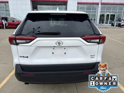 Used 2024 Toyota RAV4 XLE AWD/4WD image 7