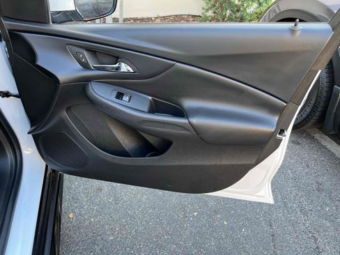 Used 2019 Chevrolet Volt LT FWD image 76
