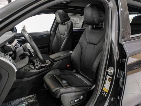 Used 2022 BMW X4 xDrive30i w/ M Sport Package 2 image 7