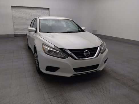 Used 2016 Nissan Altima 2.5 S w/ Power Driver Seat Package FWD image 14