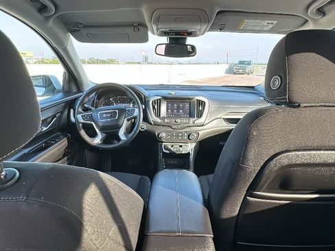 Used 2024 GMC Terrain SLE FWD image 28