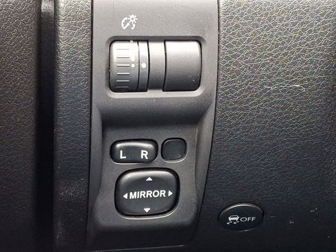 Used 2011 Subaru Impreza 2.5i Premium w/ PWR Moonroof Value Pkg image 24