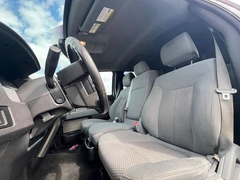Used 2011 Ford F150 XLT w/ XLT Chrome Pkg AWD/4WD image 15