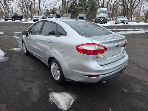 Used 2015 Ford Fiesta S image 5