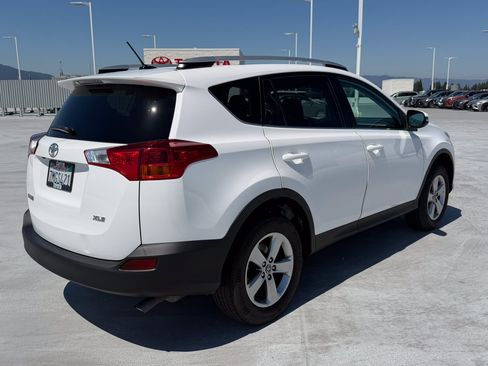 Used 2015 Toyota RAV4 XLE FWD image 3